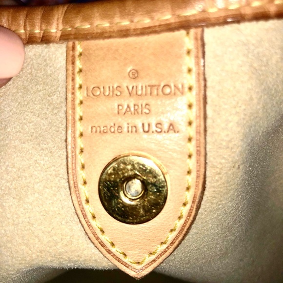 COPY - Authentic Louis Vuitton PM Galleria - Picture 7 of 16
